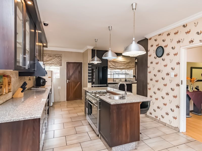 Corner Stand with Space, Style & A Splash of Something Extra - Photo 4