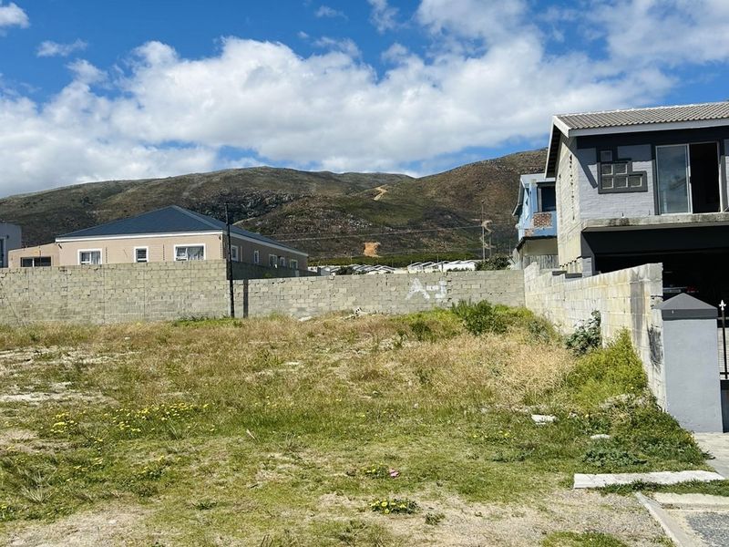 Coastal Charm Awaits – Vacant Stand in Hawston - Photo 3