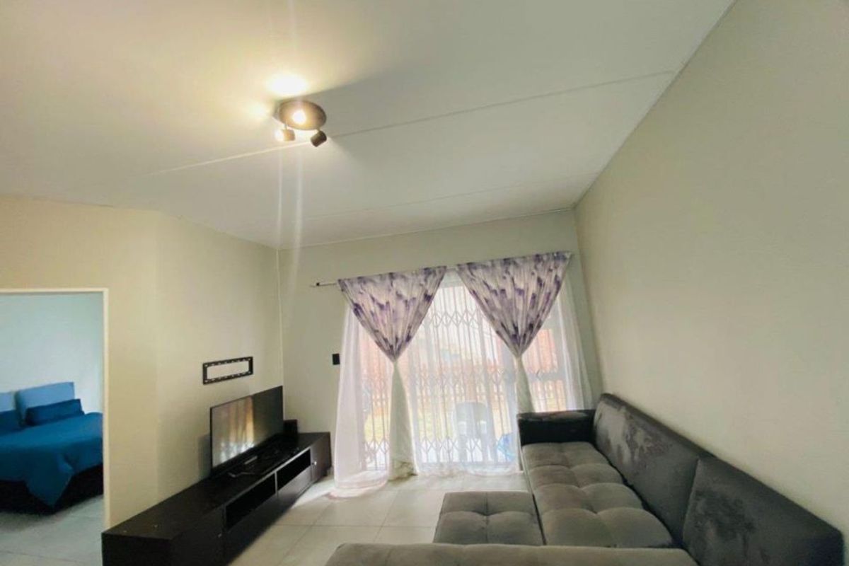 Modern Ground-Floor Living in Prime location - Photo 2