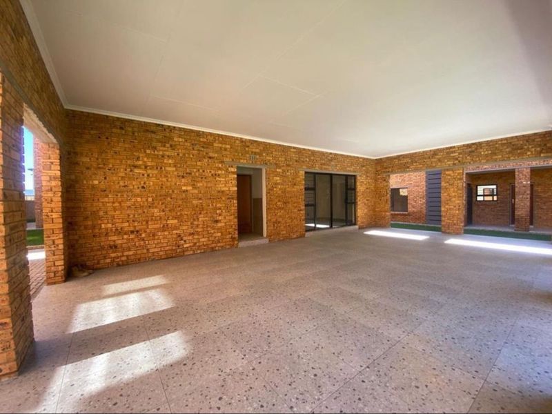 Modern Ground-Floor Living in Prime location - Photo 10