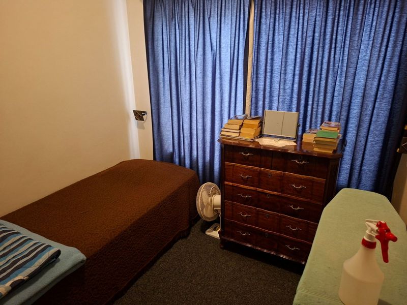 Spacious Townhouse in a Peaceful Retirement Village - Photo 8