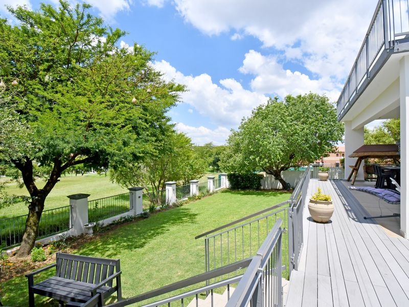 Elegant Coastal-Inspired Living on the Premium Gary Player Golf Estate - Photo 6