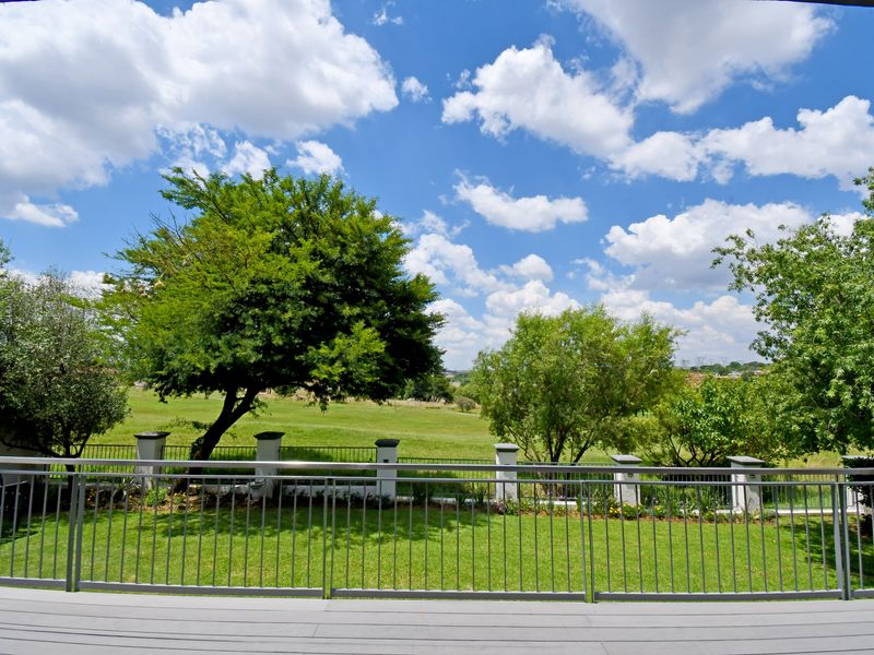 Elegant Coastal-Inspired Living on the Premium Gary Player Golf Estate - Photo 7
