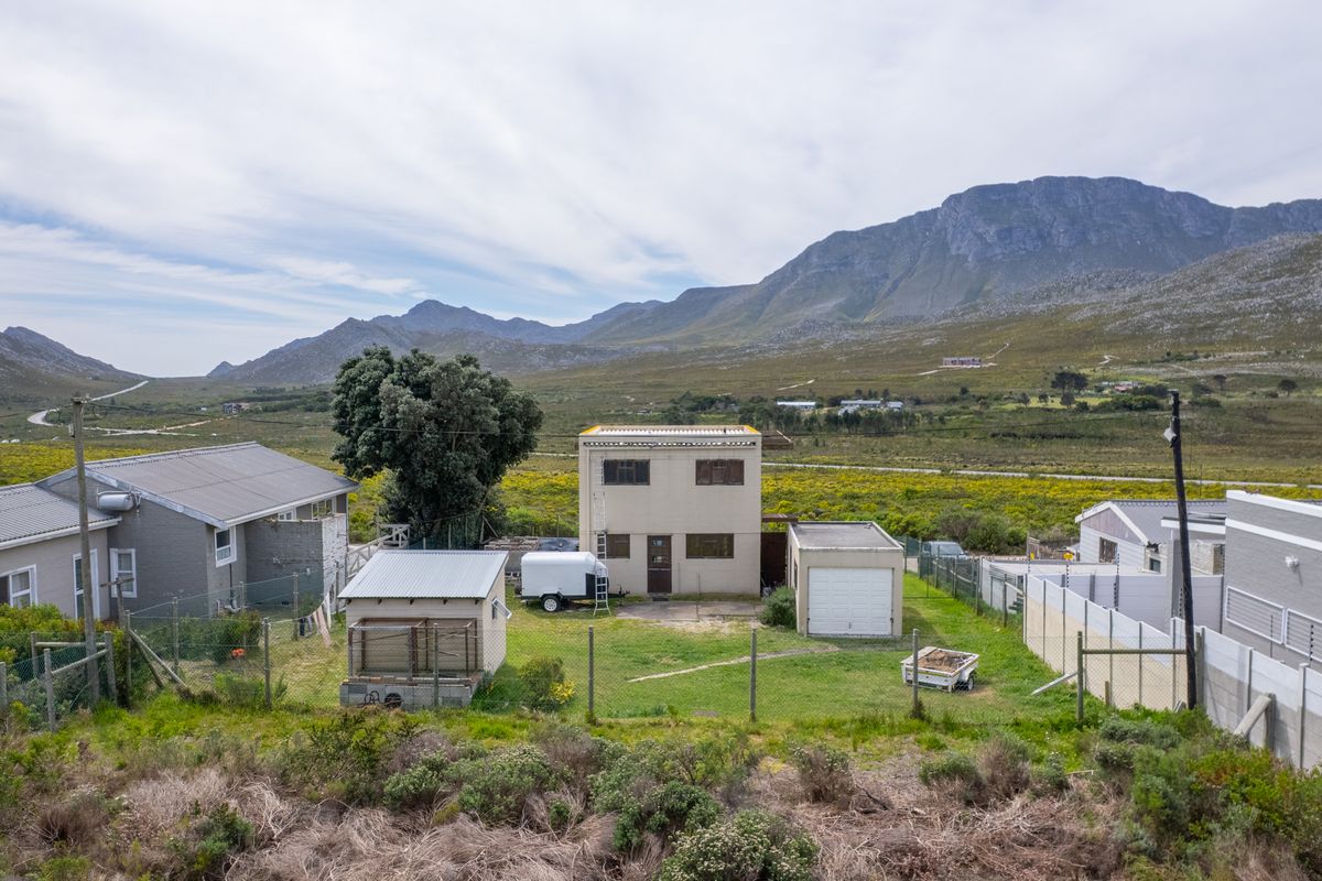 Layers of Mountain Magic: Well-Priced Plot For Sale in Pringle Bay - Photo 3