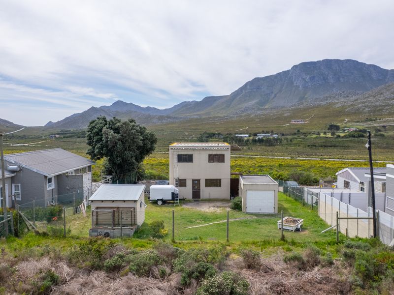 Layers of Mountain Magic: Well-Priced Plot For Sale in Pringle Bay - Photo 3