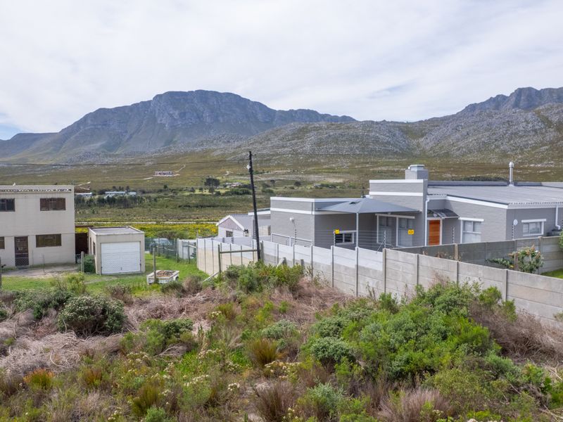 Layers of Mountain Magic: Well-Priced Plot For Sale in Pringle Bay - Photo 2
