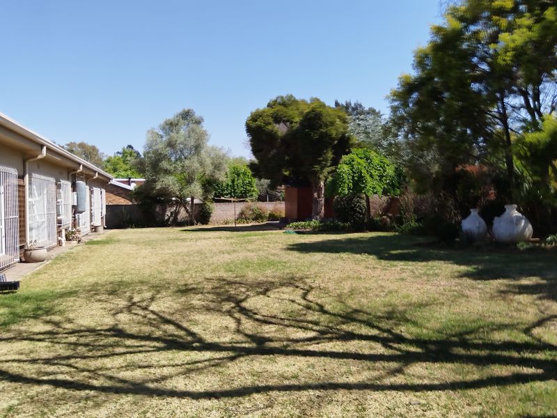 Charming Family Home for Sale in Vanderbijlpark SE 2 - Photo 5