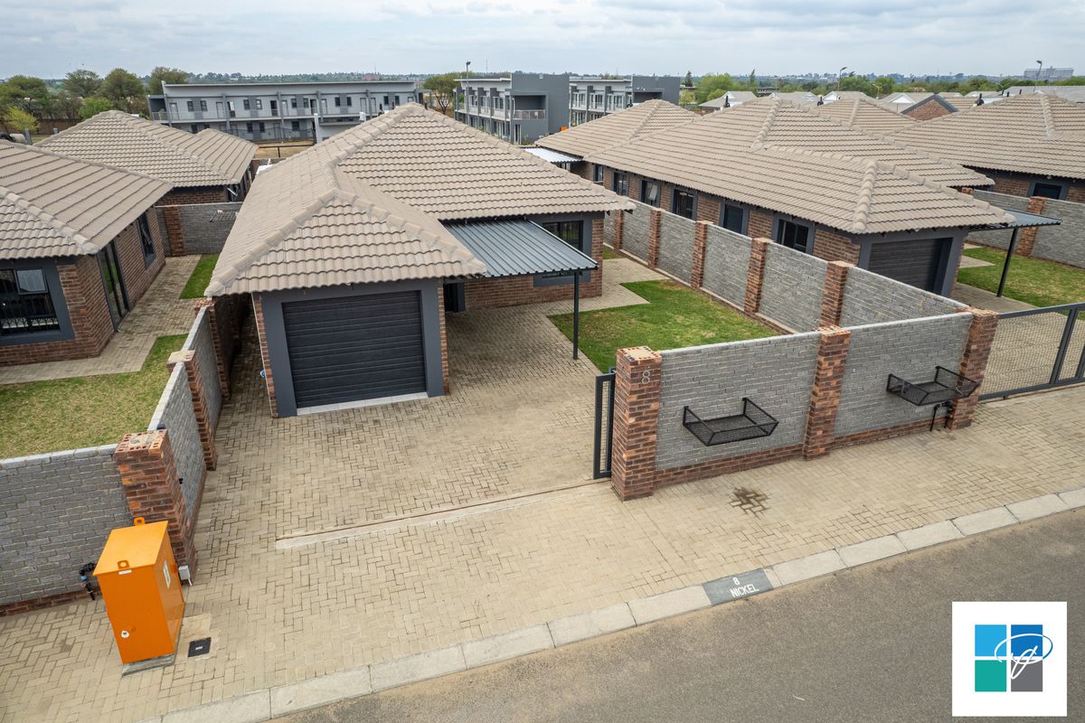 Modern Freestanding Unit with Energy-Saving Extras - Photo 3