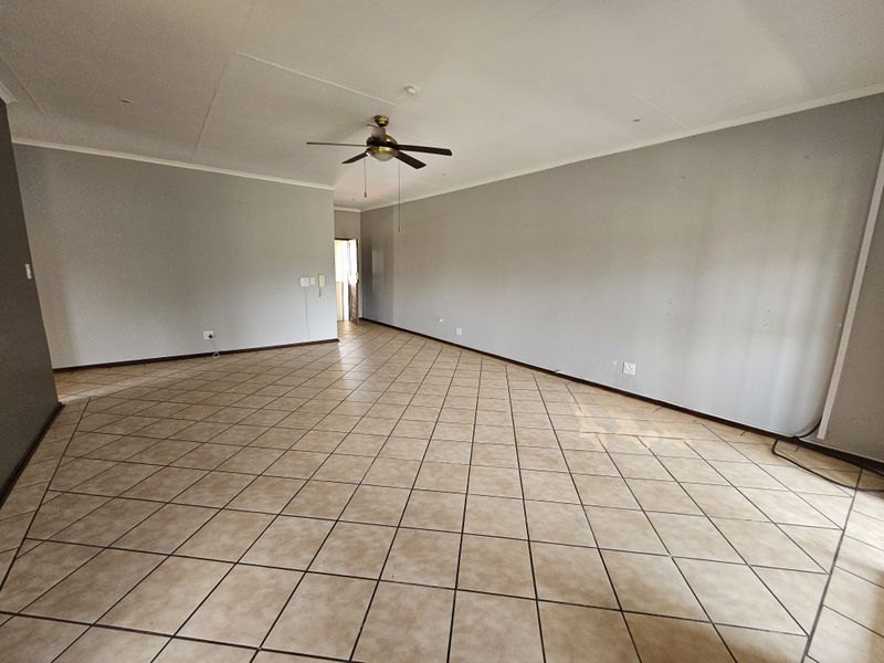 Apartment For Sale In Louis Trichardt - Photo 9