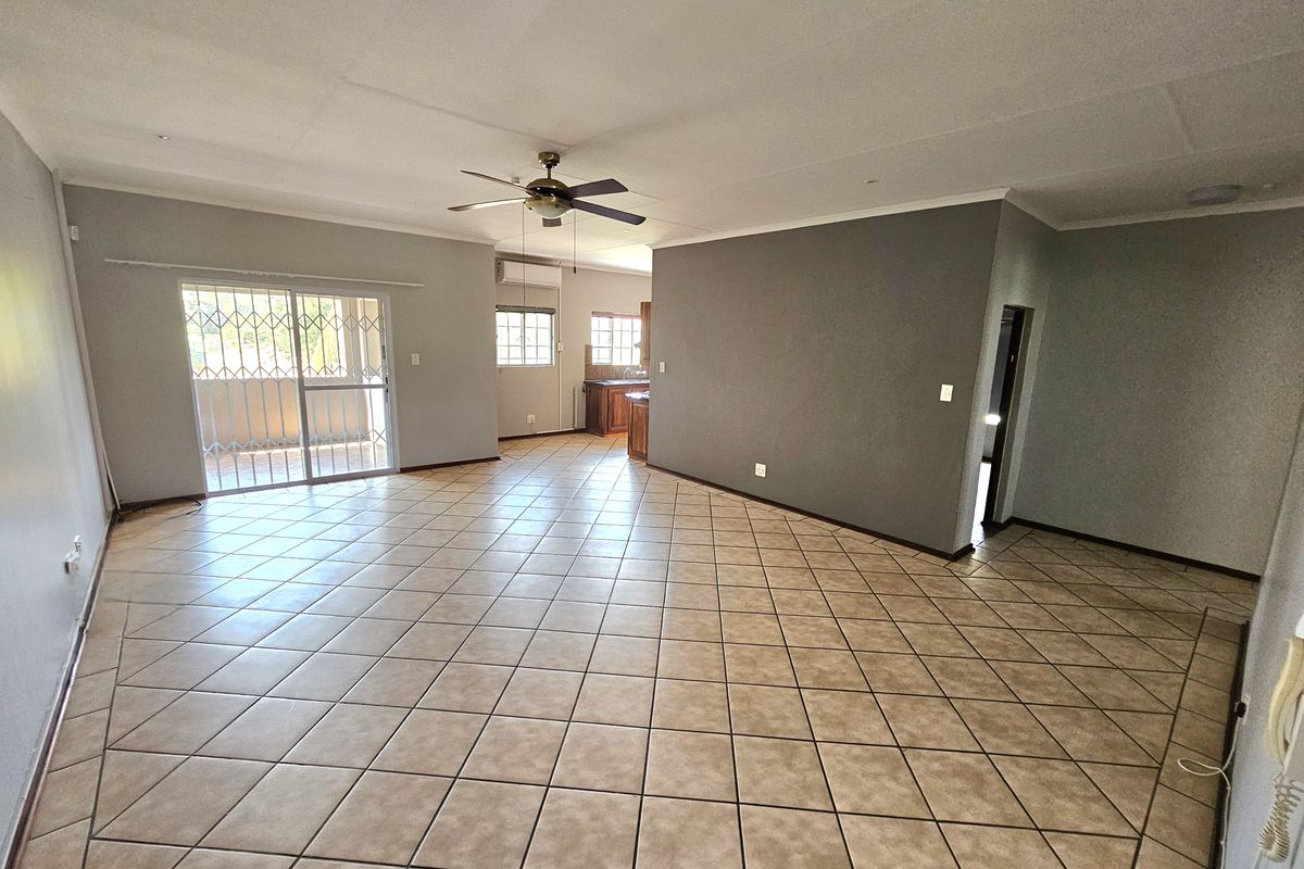 Apartment For Sale In Louis Trichardt - Photo 2