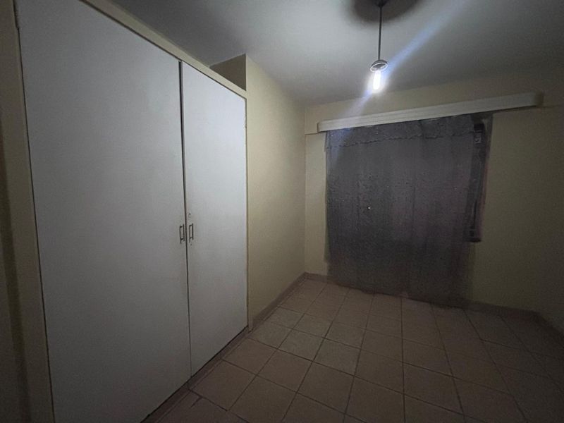 Neat, Spacious, A Steal for This Unit, plus Prime Location - Photo 10