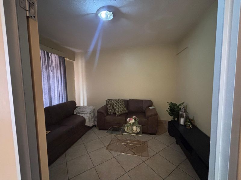 Neat, Spacious, A Steal for This Unit, plus Prime Location - Photo 2