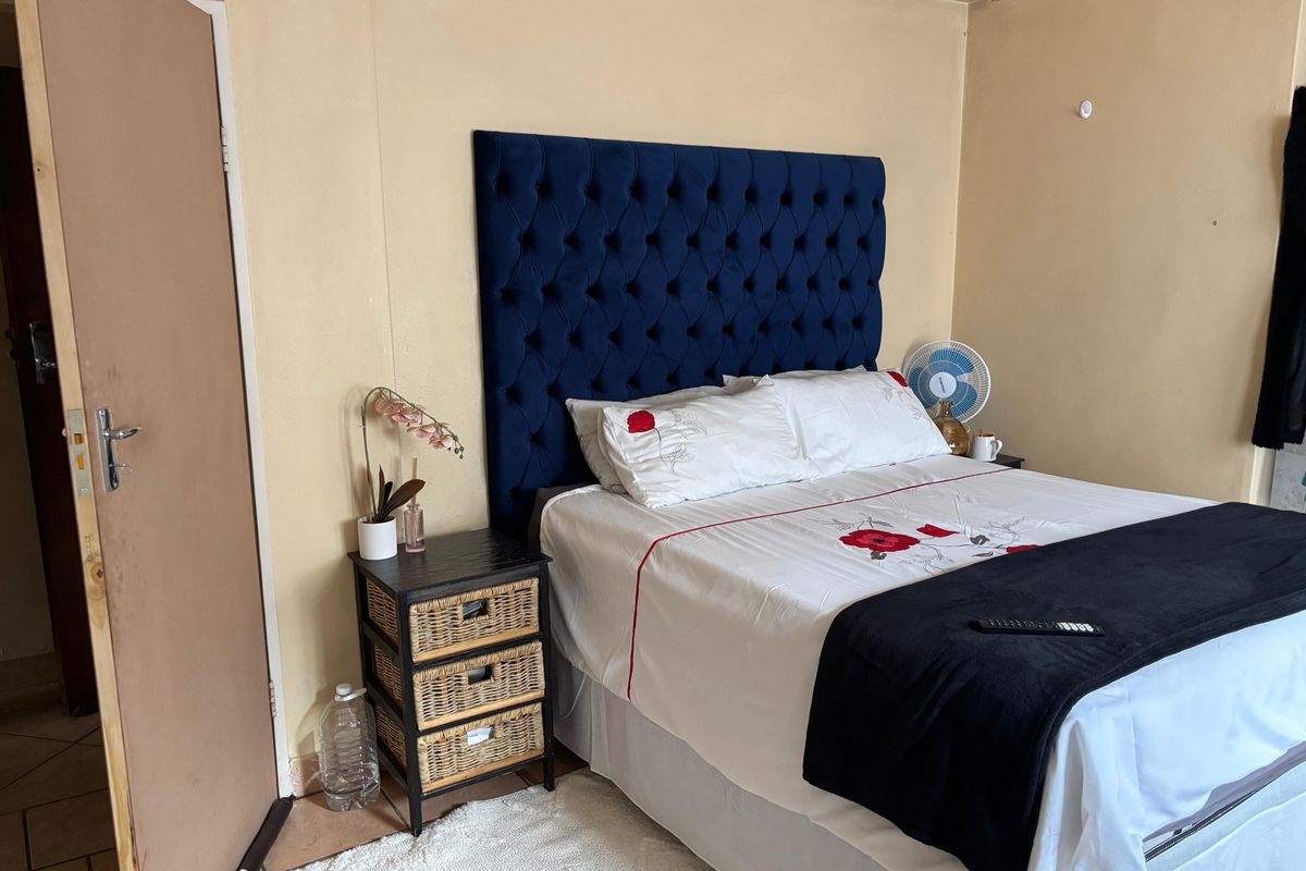 Neat, Spacious, A Steal for This Unit, plus Prime Location - Photo 5