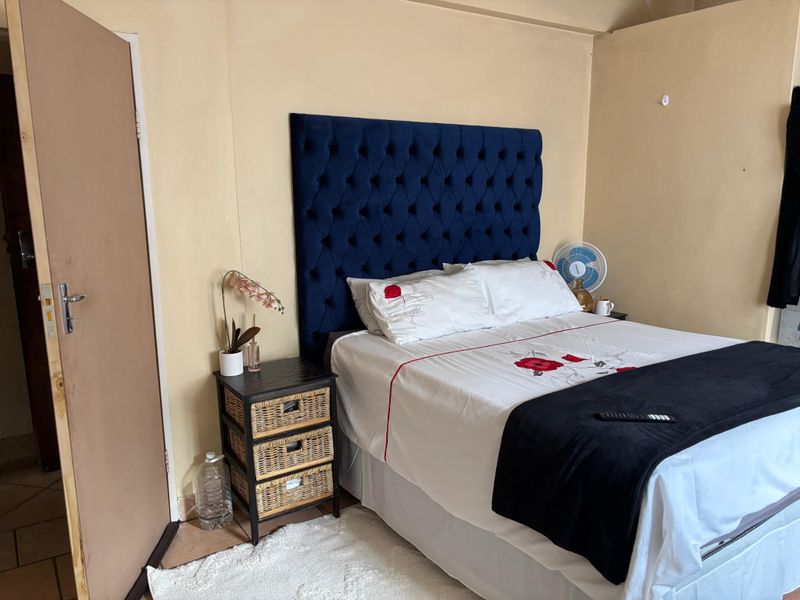 Neat, Spacious, A Steal for This Unit, plus Prime Location - Photo 5