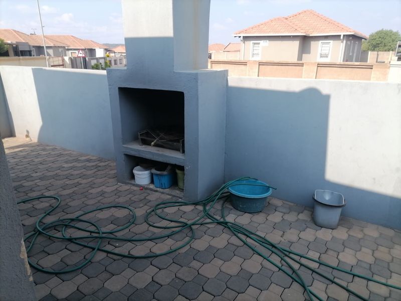 Discover a beautiful  House in Lotus ,Pretoria west - Photo 4