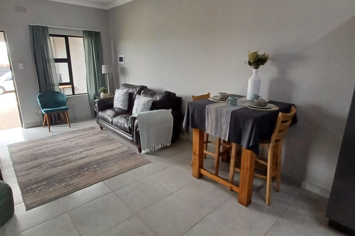 Brand-New, Ultra-Modern 2-Bedroom Unit – Terra Nova - Photo 4