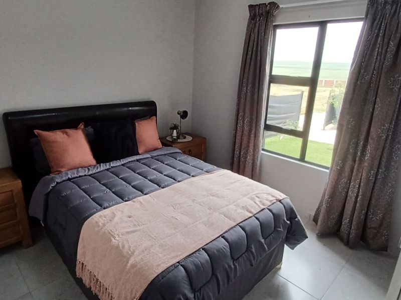 Brand-New, Ultra-Modern 2-Bedroom Unit – Terra Nova - Photo 5