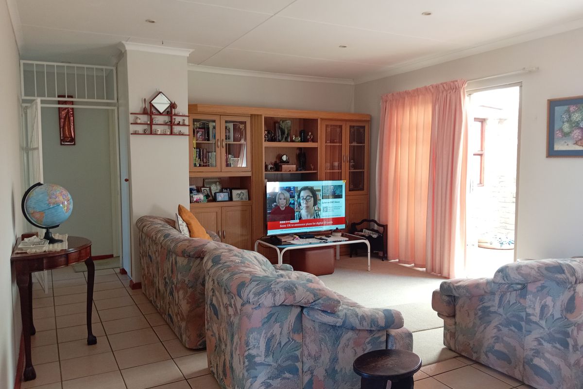 Scalling down or starting out? - Photo 2