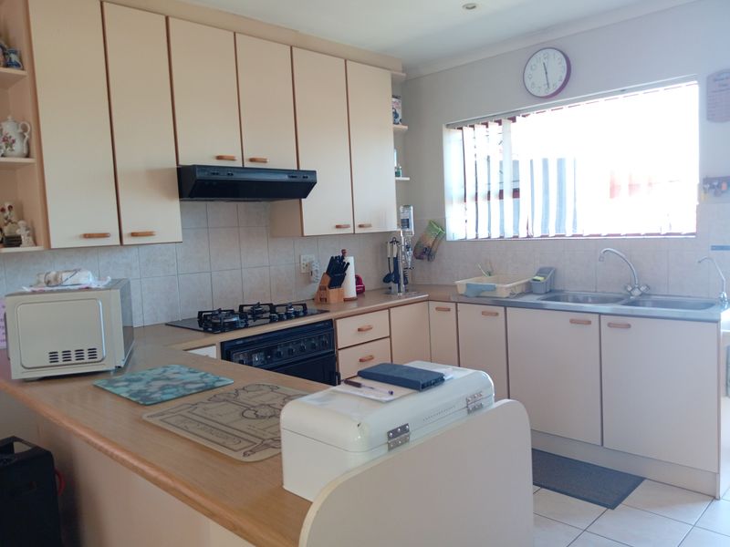 Scalling down or starting out? - Photo 9