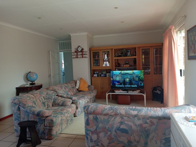 Scalling down or starting out? - Photo 4