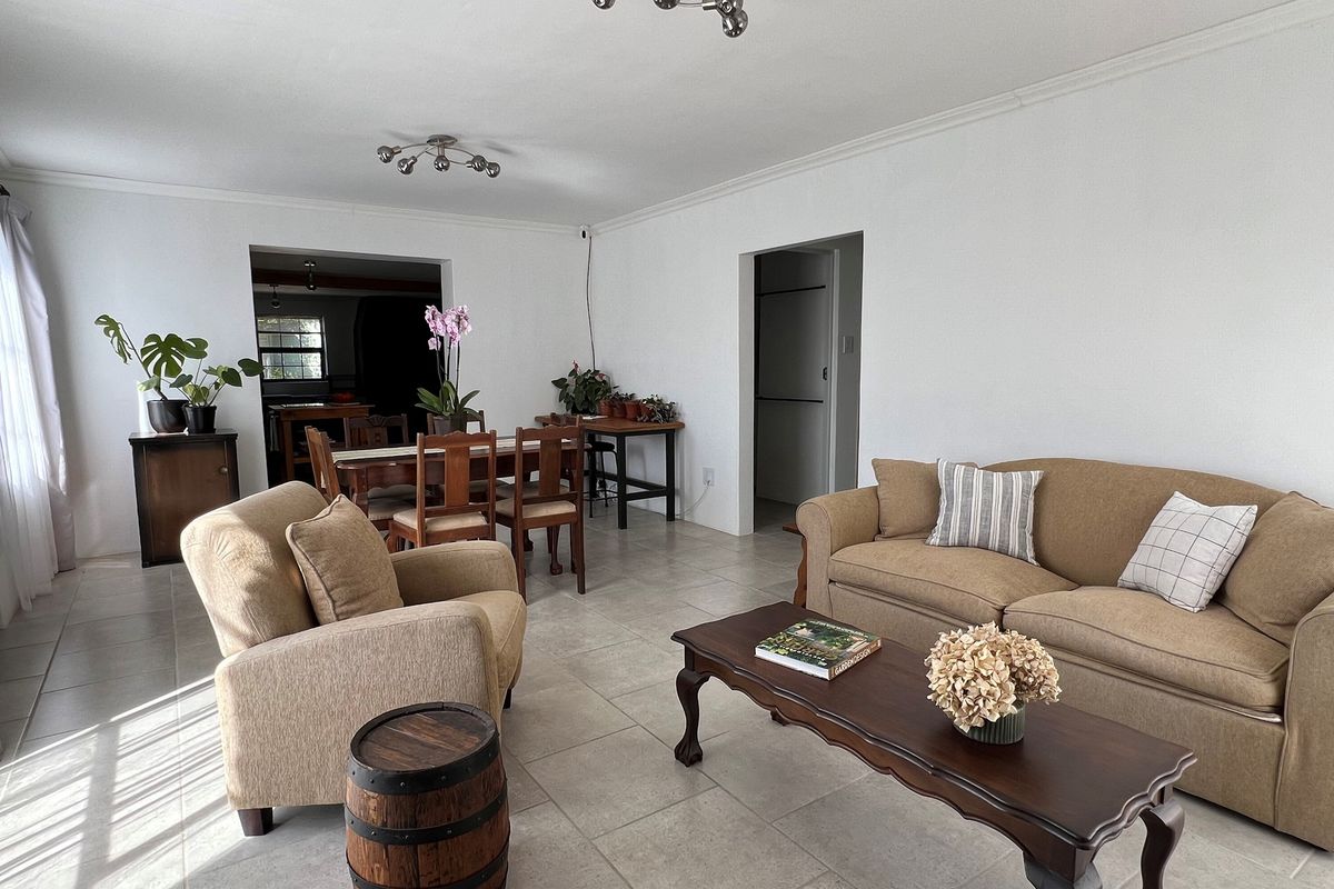 Comfort & Country Charm in Napier - Photo 4