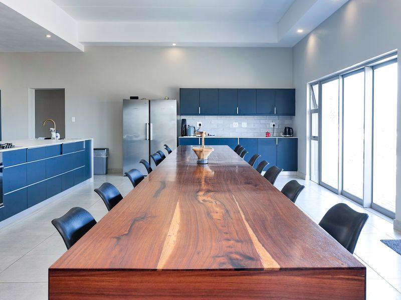 Exceptional Coastal Residence -Multi-Generational Luxury Living - Photo 7