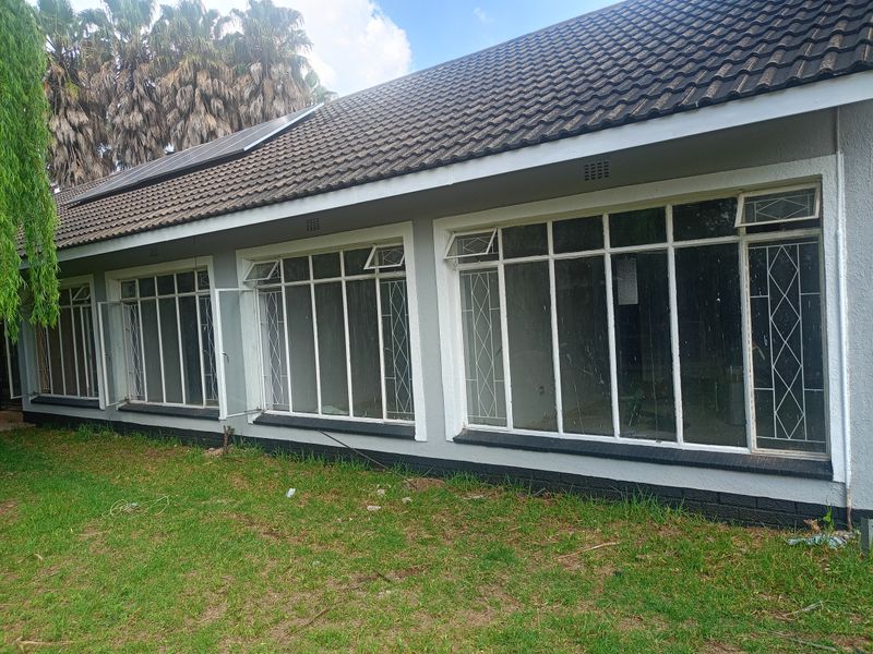 Renovation in progress -The perfect family home for your start up family - Photo 3