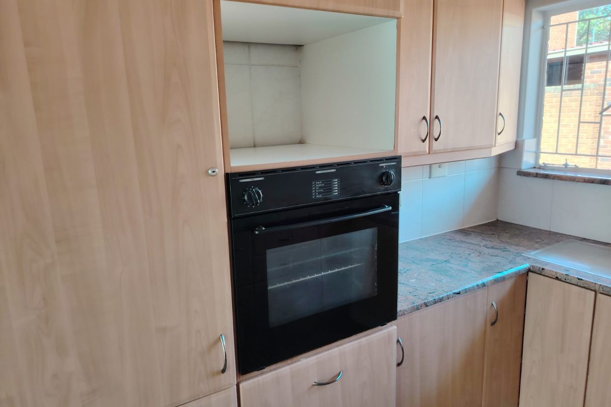 Flat for sale in Nigel central,in safe area - Photo 2