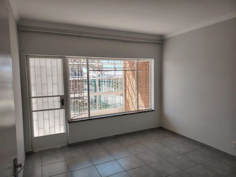Flat for sale in Nigel central,in safe area - Photo 9