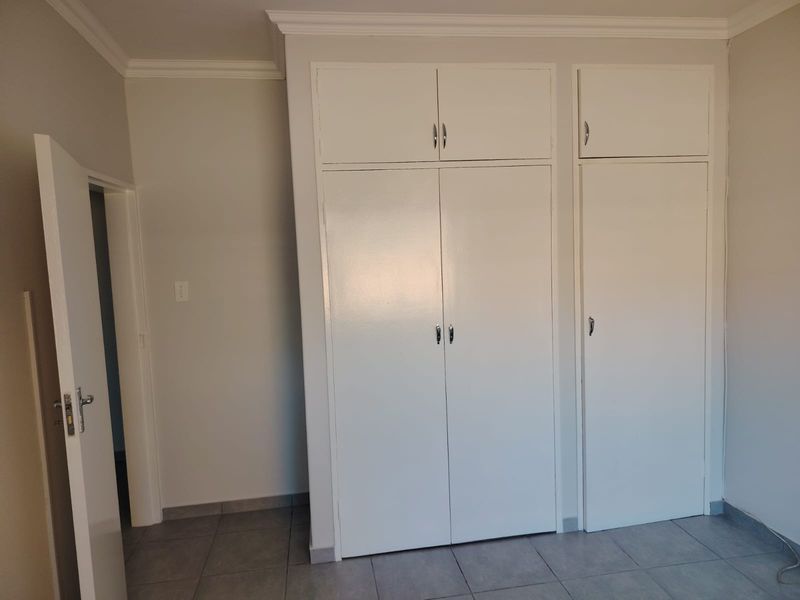 Flat for sale in Nigel central,in safe area - Photo 7