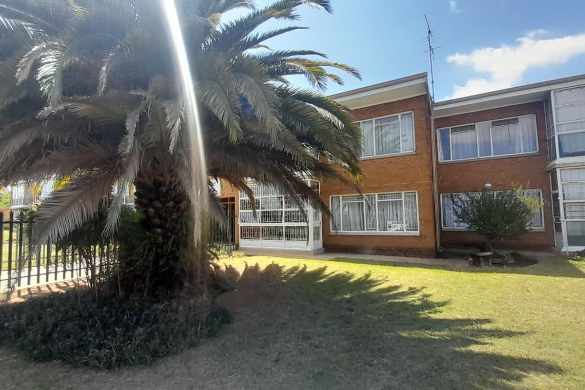 Flat for sale in Nigel central,in safe area - Photo 3