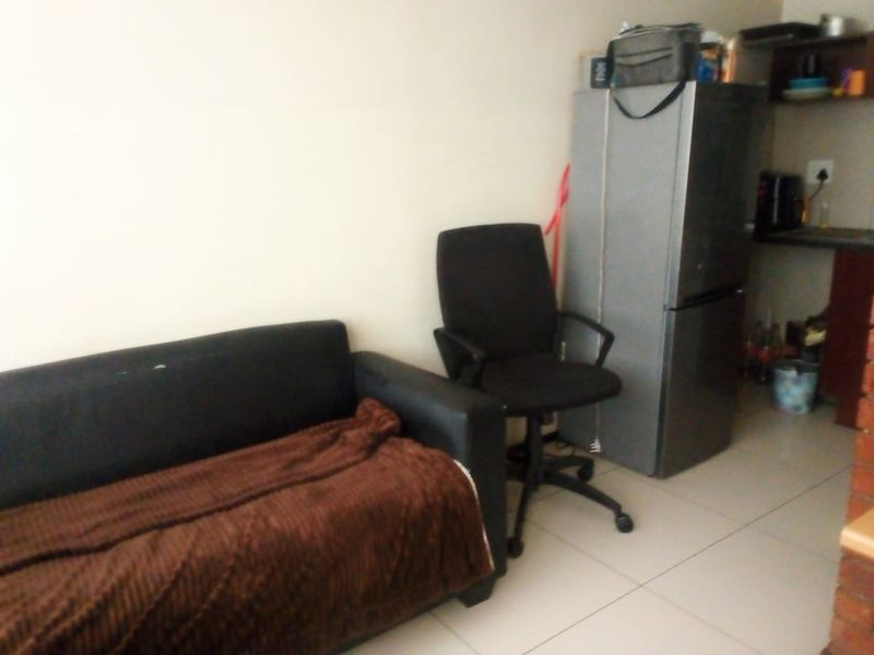 Arpartment for sale in Braamfontein. - Photo 8