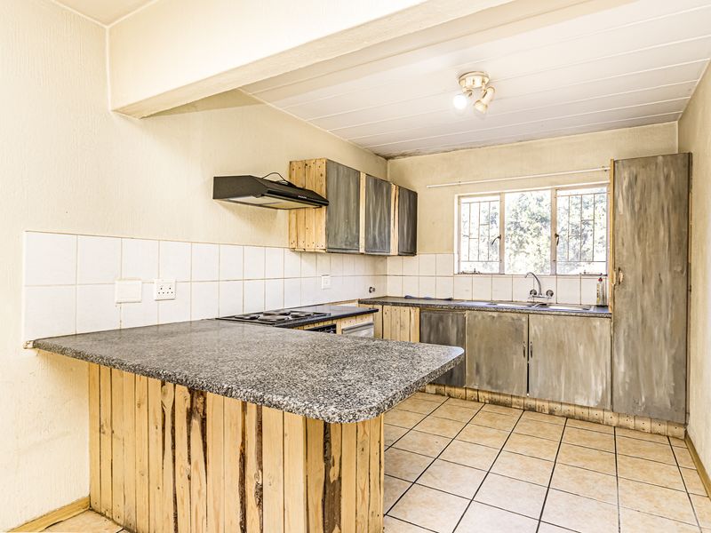 2 Bedroom 2 Bathroom apartment for sale in die Hoewes - Photo 6