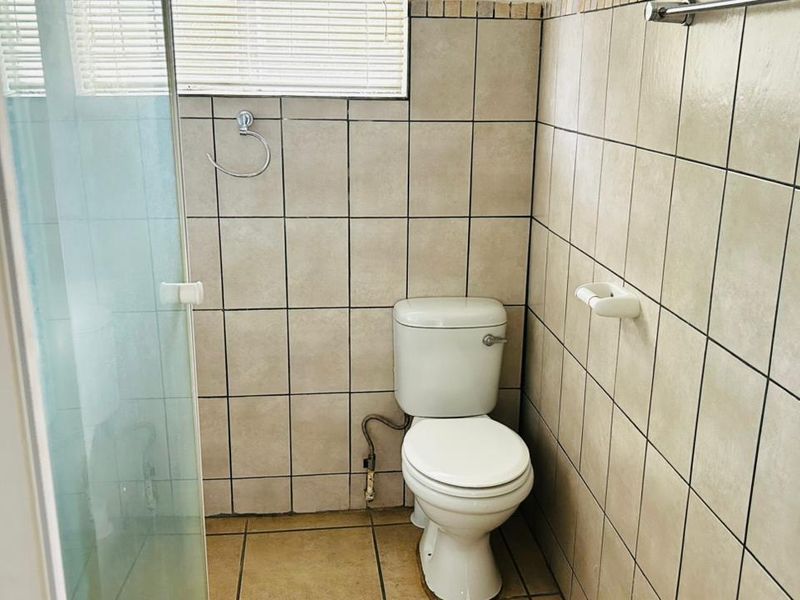 Charming 2-Bedroom flat for sale Louis Trichardt - Photo 10