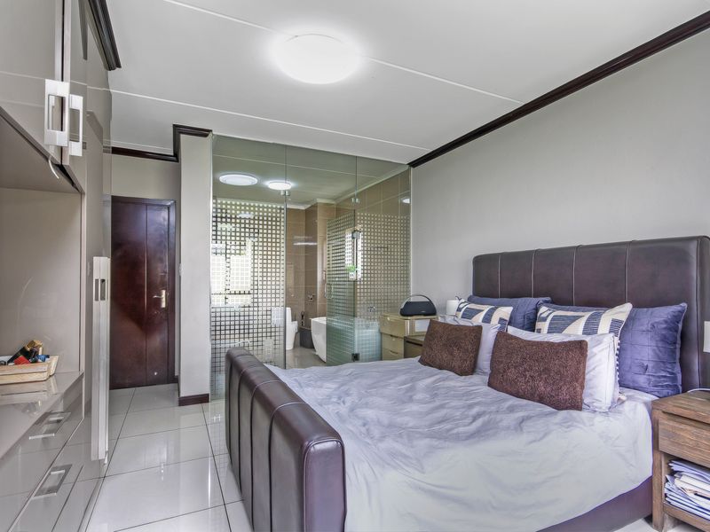 The Definition Of Modern! - Photo 10