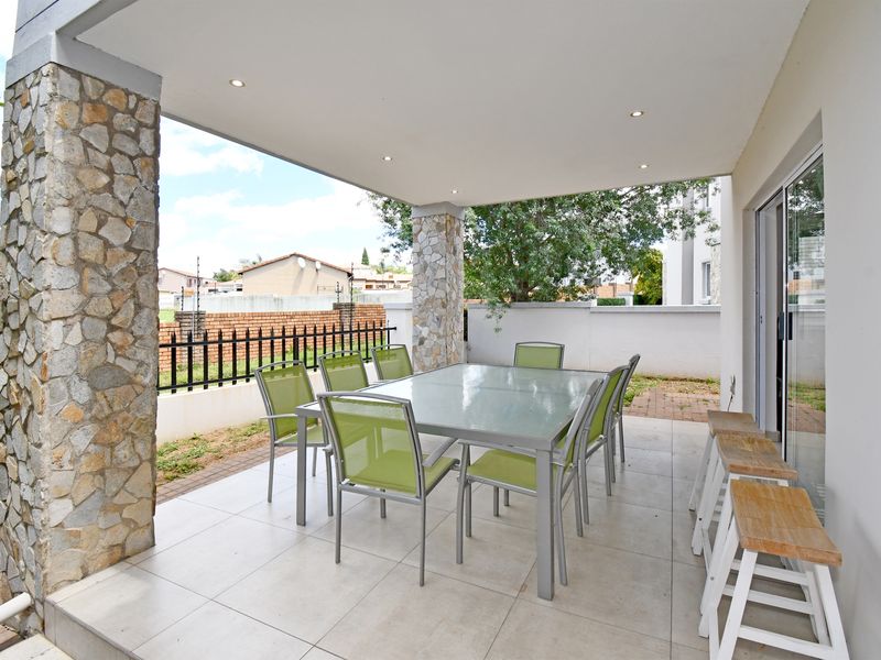 Sunsets, Security & Seamless Estate Living - Photo 5