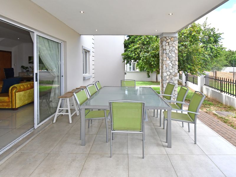 Sunsets, Security & Seamless Estate Living - Photo 4