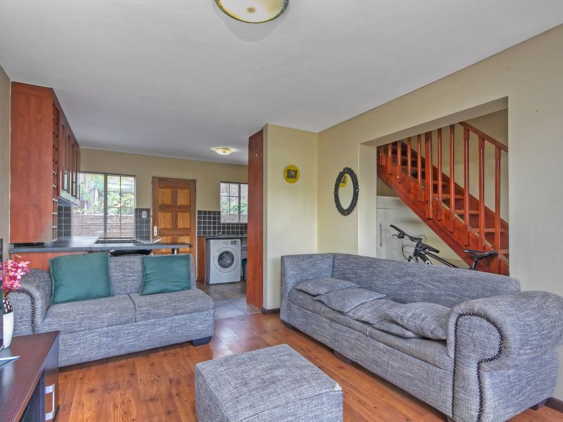 Midrand Ridge – Modern 2 Bedroom Duplex Townhouse with Private Garden - Photo 7