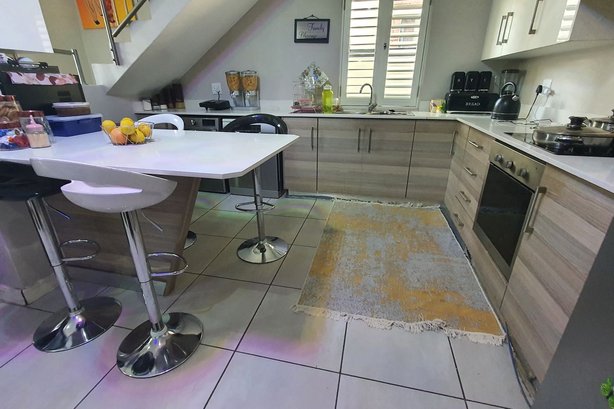 The perfect family home - Photo 5