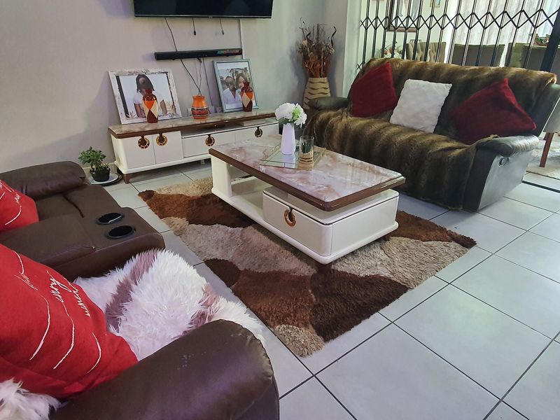 The perfect family home - Photo 7