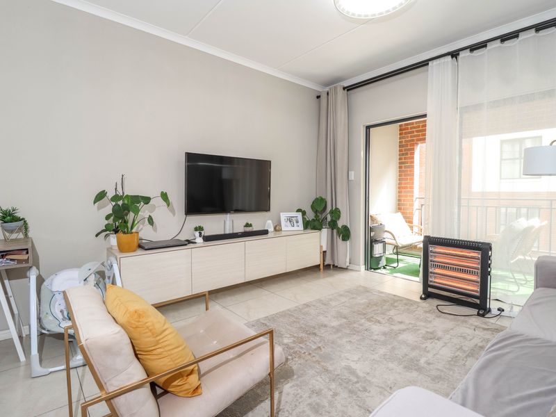 Lock-up-‘n-go starter home - Photo 5