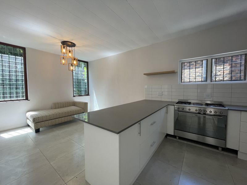 The pinnacle of townhouse living. - Photo 10