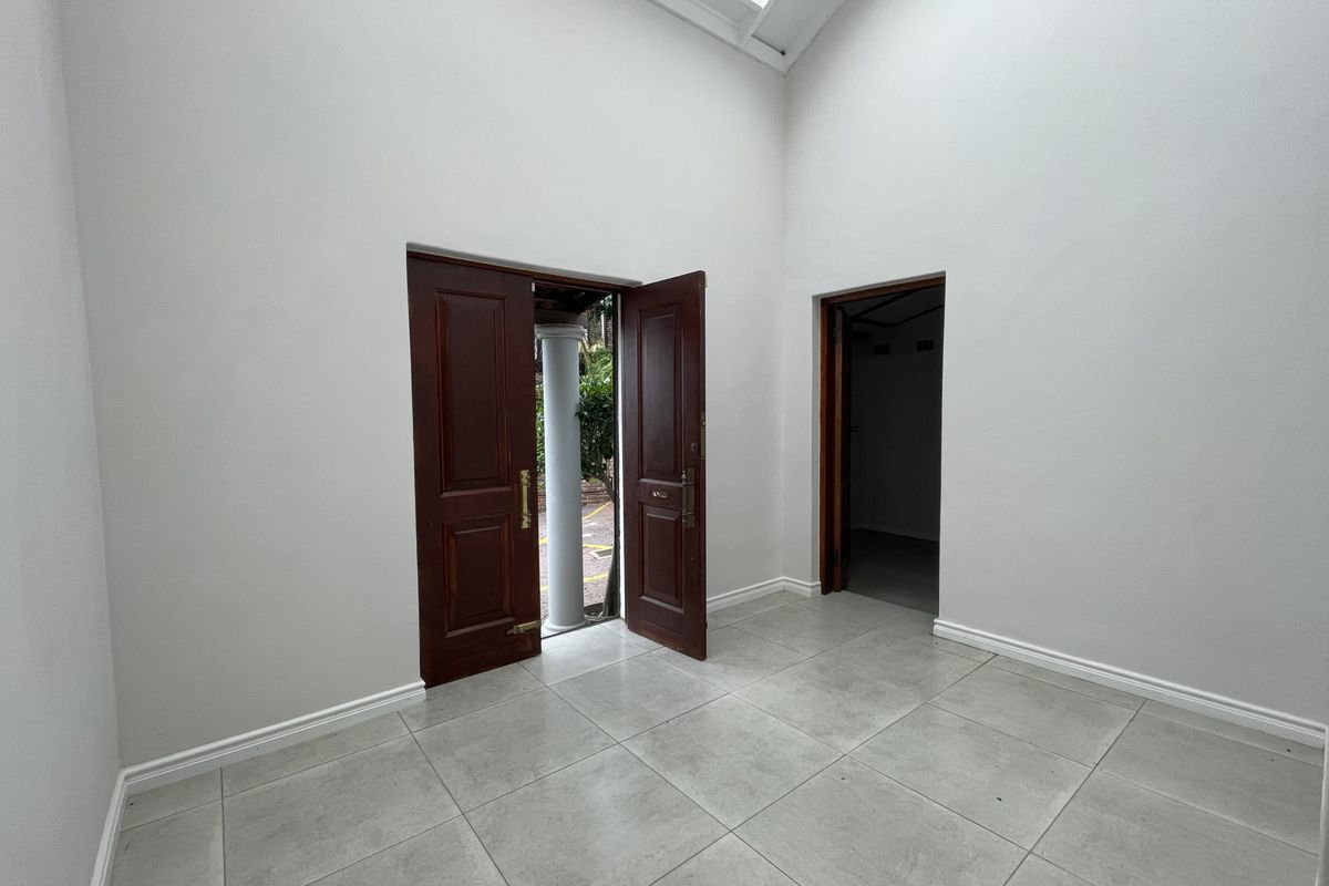 The pinnacle of townhouse living. - Photo 3
