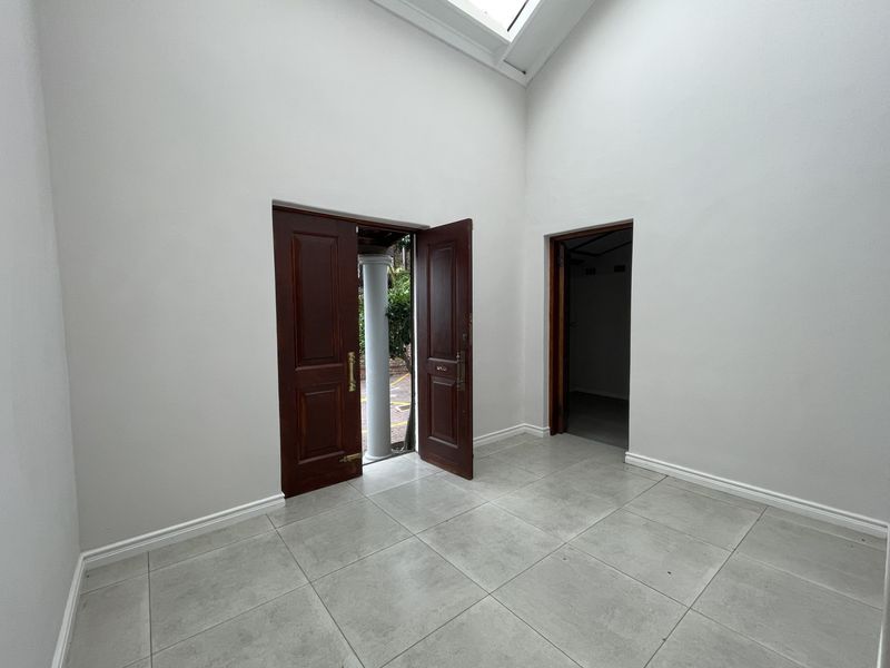 The pinnacle of townhouse living. - Photo 3