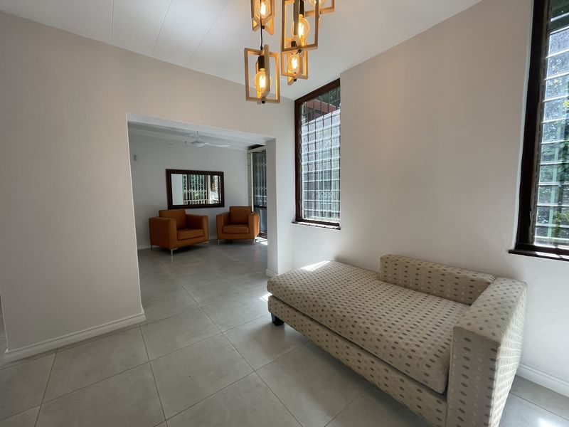 The pinnacle of townhouse living. - Photo 7