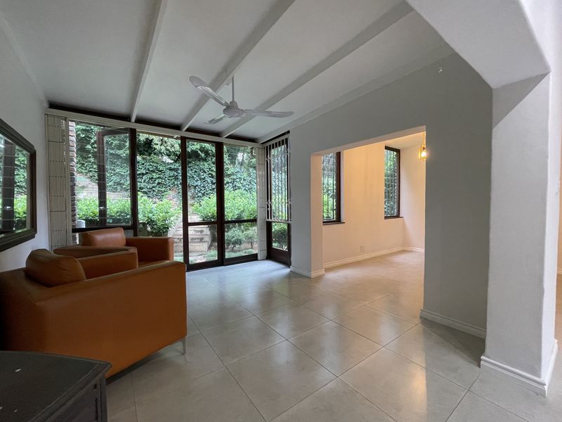 The pinnacle of townhouse living. - Photo 5