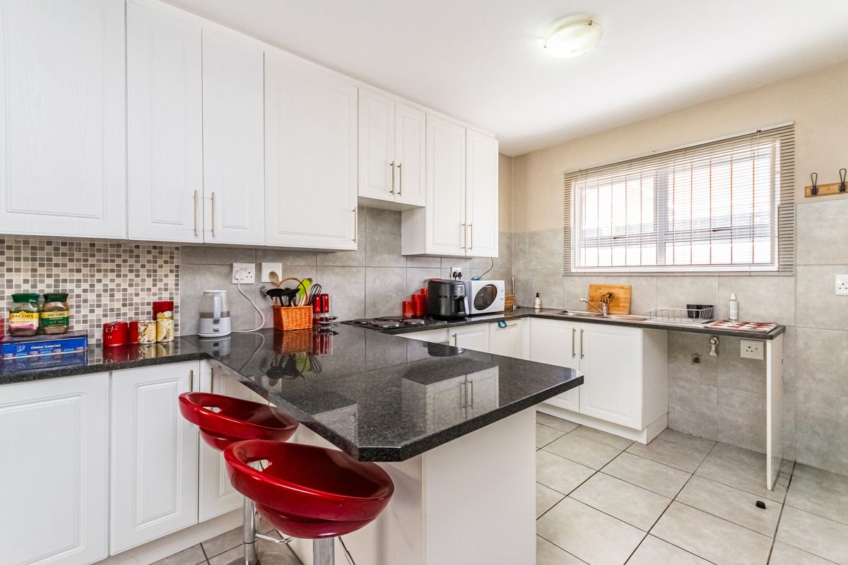 Your dream apartment awaits - let us help you find it. - Photo 2