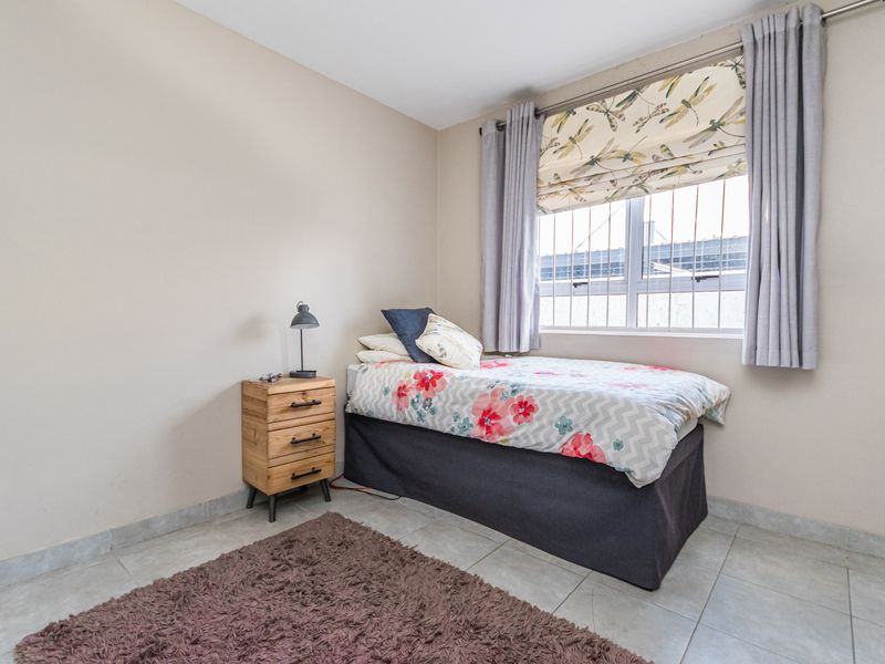 Your dream apartment awaits - let us help you find it. - Photo 7