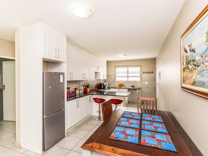 Your dream apartment awaits - let us help you find it. - Photo 3