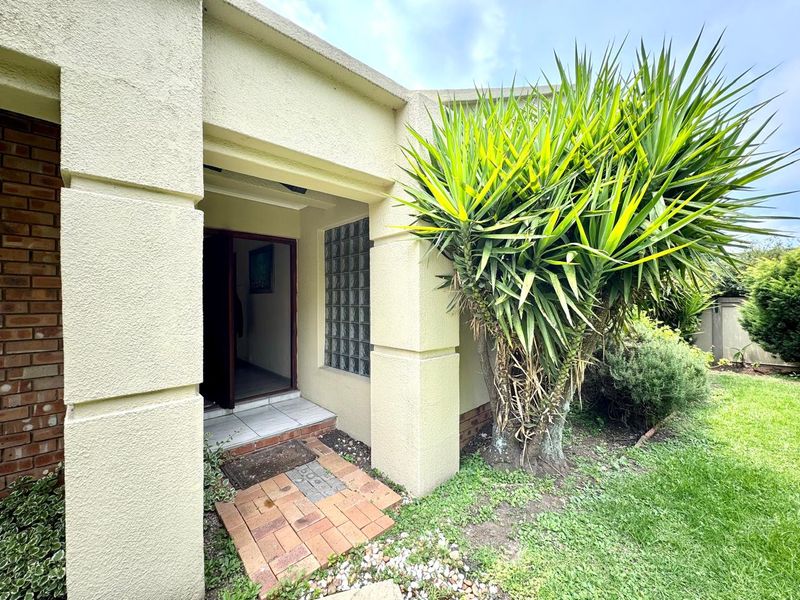 Luxurious, Fully-Equipped Family Home on a Generous Stand with Exceptional Entertainment. - Photo 3